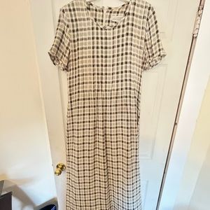 Short sleeve maxi dress